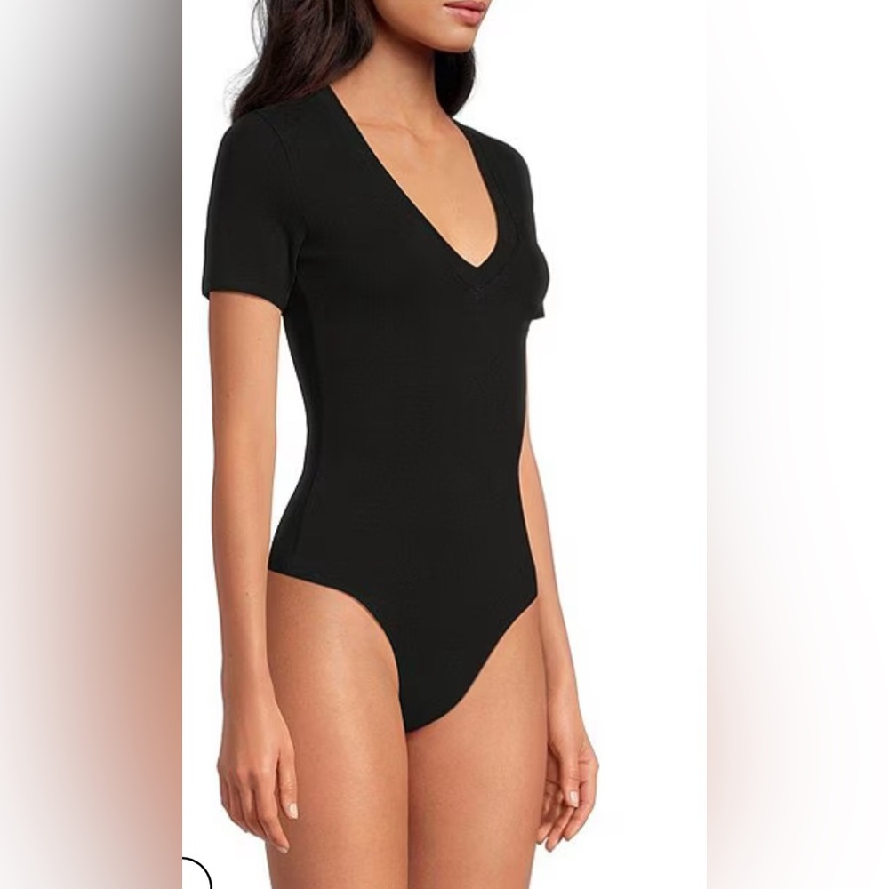 NWT Good American Deep V Short Sleeve Bodysuit in Black - Picture 3 of 6